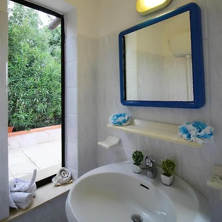 Azzurra Nel Centro Di
