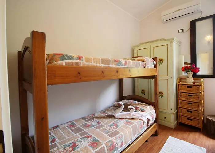 Azzurra Nel Centro Di